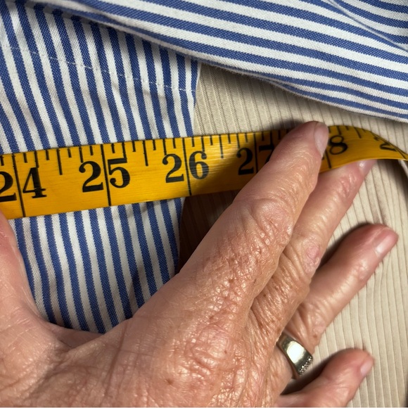 Ralph Lauren Men's Classic Fit Blue and White Striped Button Up Shirt - Picture 4 of 7